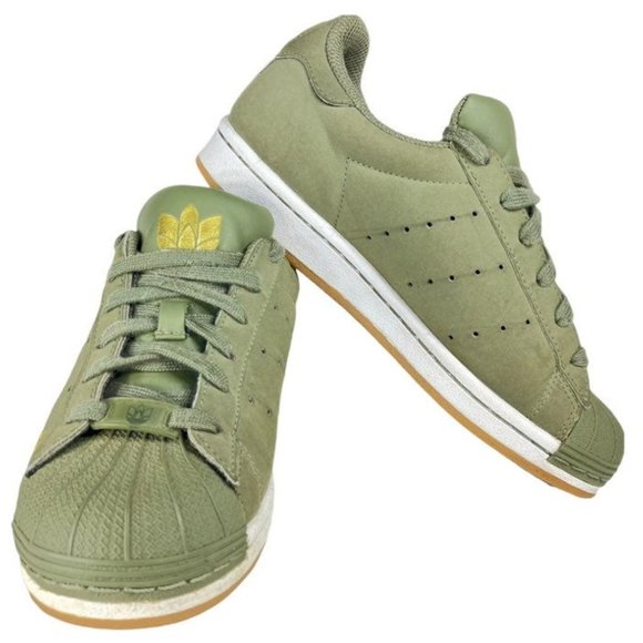 Adidas army green shoes. size 4 - Picture 6 of 10